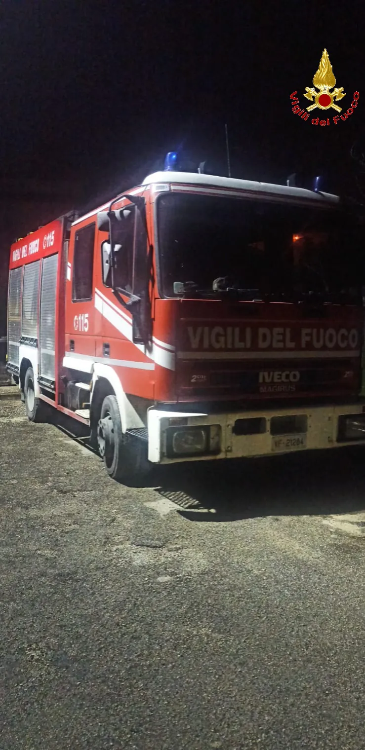 Non risponde ai parenti, lo trovano morto. Foto