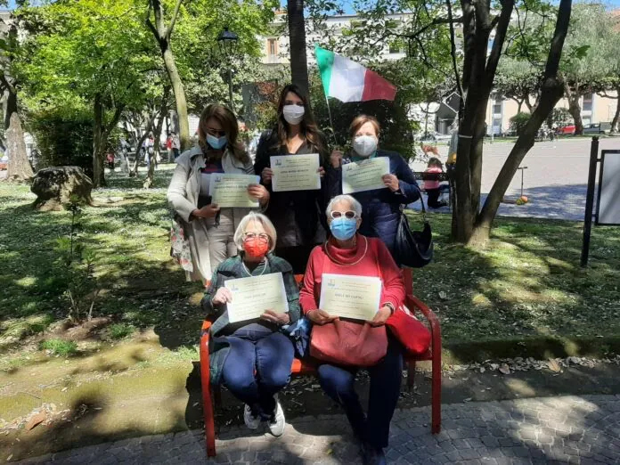 Toponomastica femminile Caserta per il 6 marzo allestisce: “La Piazza delle Donne”.