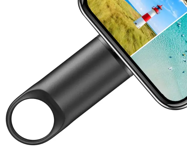 Chiavetta USB per smartphone in sconto del 50%: compatibile con Android e iOS