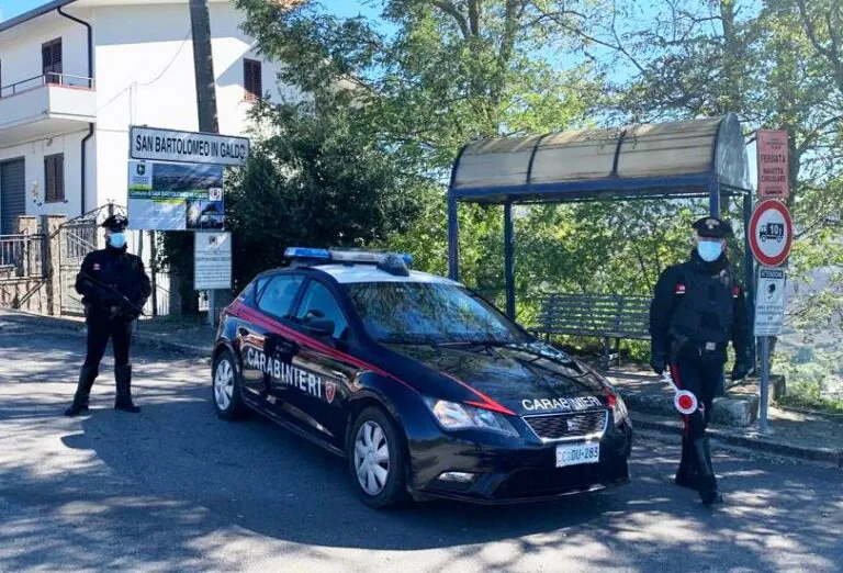 Va a fare Pasquetta nella Valle ubriaco ma rifiuta l’alcol-test