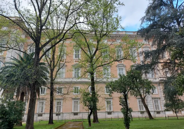 Restauro del Palazzo della Reggia di Caserta: pubblicato il bando per i lavori