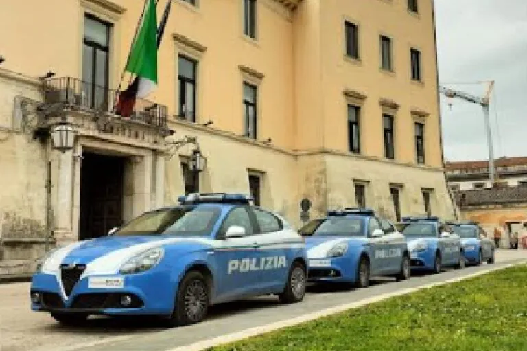 Maxi operazione della questura, 93 stanati: nel mirino anche stalker e tifosi violenti
