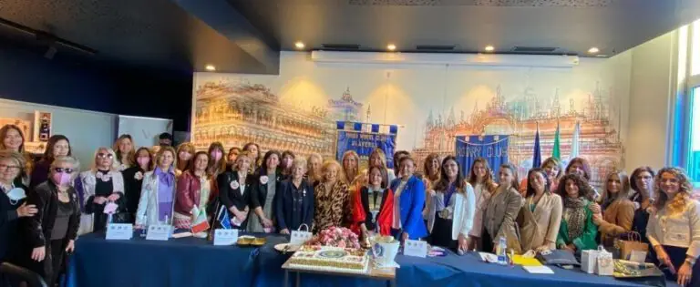 Consegna della Charter al nuovo Inner Wheel Club di Aversa- Distretto 210 CARF