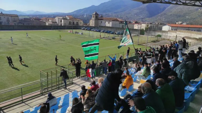 Addio a titolare di ditta di pullman, calcio in lacrime: “Ci hai dato tanto”