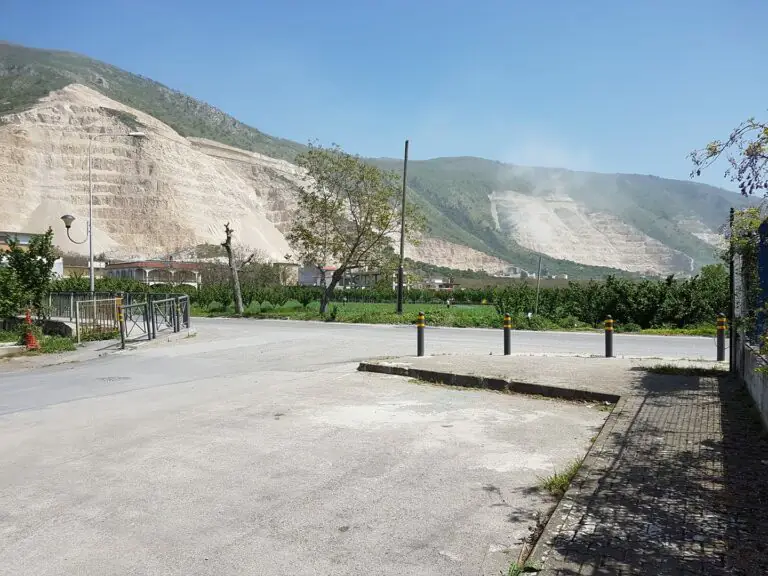 Cave, 4 senatori portano caso in Parlamento: “Fermiamo scempio”