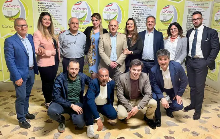 Inaugurazione del comitato elettorale della lista ‘sìAmo Recale’ con Porfidia