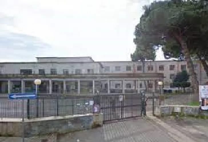 Lavori alla scuola Pascoli prima dell’affidamento, via alle verifiche
