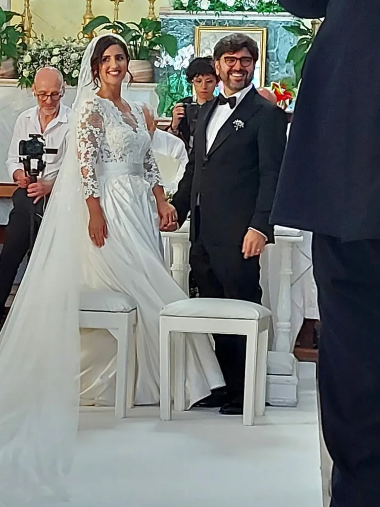 Tony D’Angelo e Roberta Buonpane finalmente sposi: carrellata di ospiti vip al matrimonio