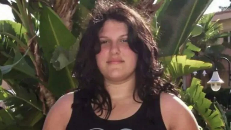 Trovata morta dai figli a 34 anni, l’ipotesi choc: uccisa dalla pillola anticoncezionale