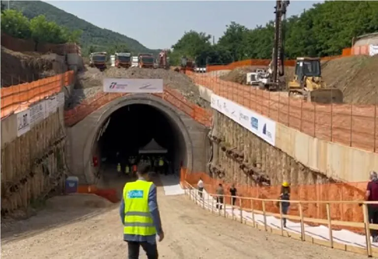 L’Alta Velocità lascia a secco 5 città per 2 giorni: scuole chiuse