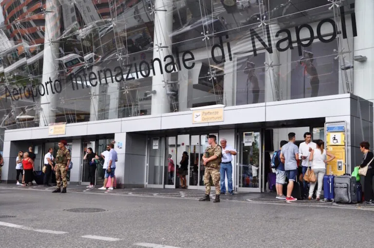 Si cercano lavapiatti in aeroporto: come candidarsi