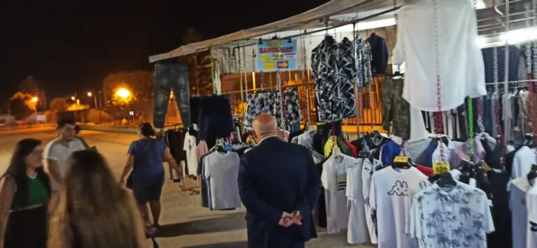 Mossa anticaldo, il mercato diventa serale