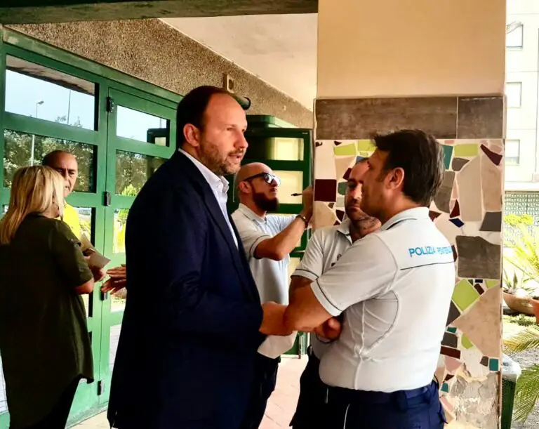 Zinzi in visita al carcere: “Assistenza sanitaria insufficiente e carenza di organico, serve una svolta”