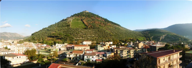Frazione in festa con la sagra del ‘puparuolo mbuttunato’
