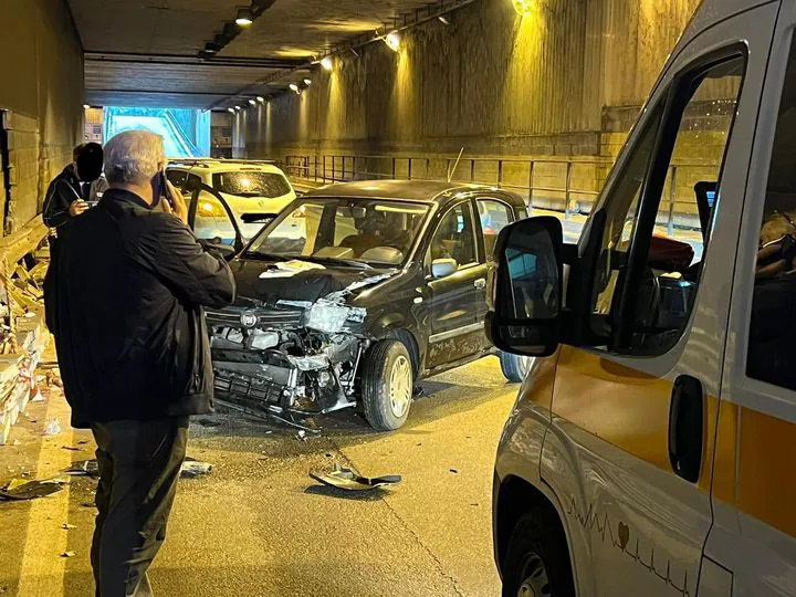 Incidente nel sottopasso: ferito un bambino