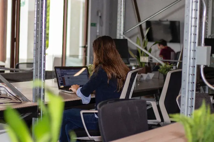 Il 64% degli italiani vuole essere nomade digitale: ecco le mete migliori