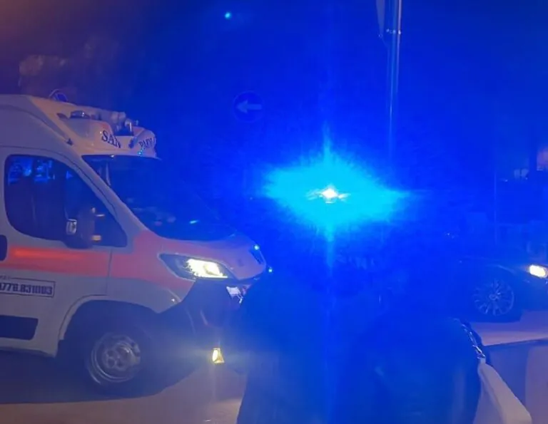 Accoltellato all’Anfiteatro dopo minacce, aggressore nei guai