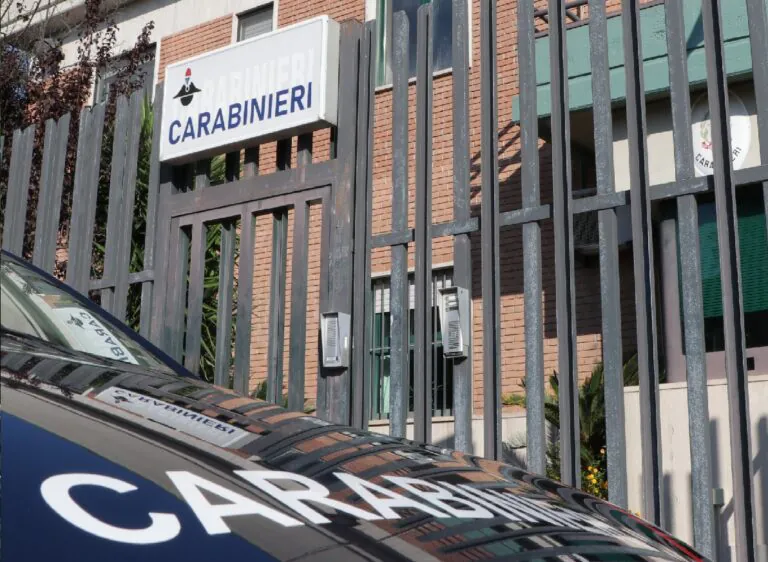 Giovane maresciallo si toglie la vita davanti ai colleghi: choc in caserma