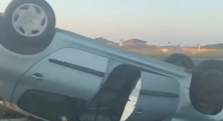 Colpo di sonno alla guida e si ribalta con l’auto: ci sono feriti