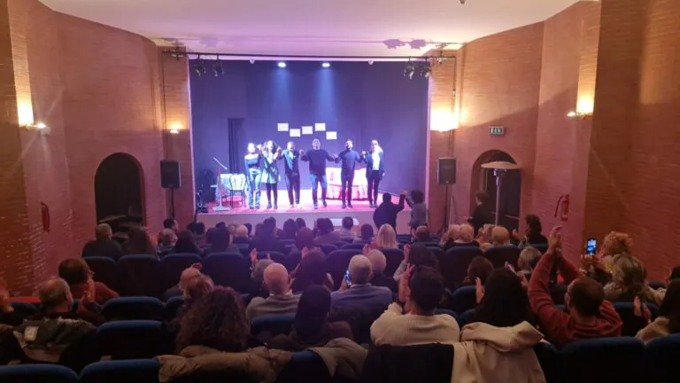 Teatro Jovinelli, è una prima col botto