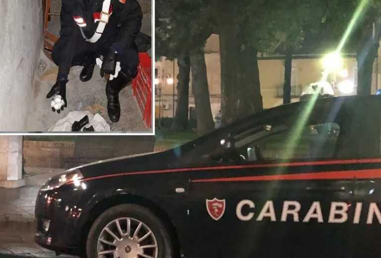 Piazza di spaccio in centro, retata dei carabinieri: 3 indagati, 2 in cella