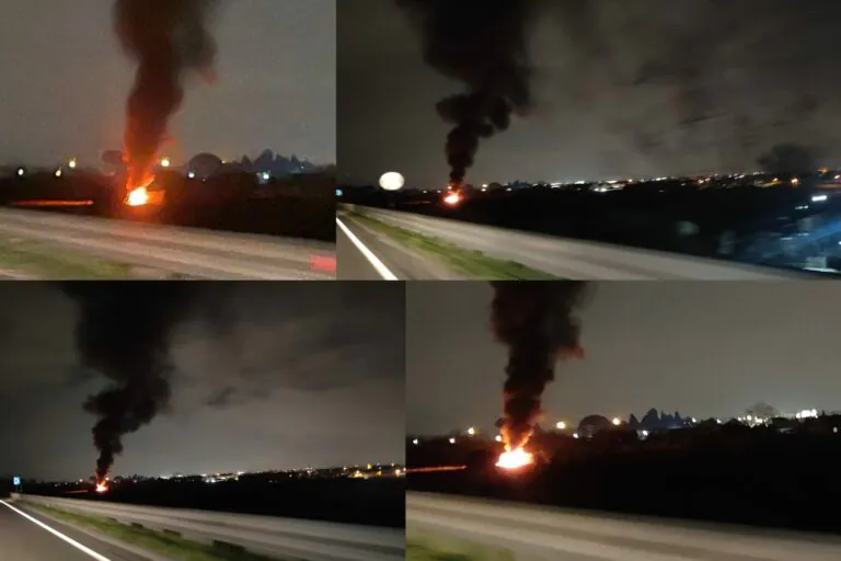 Incendio e maxi nube nera sulla variante