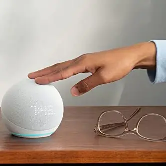 Echo Dot (5ª generazione, modello 2022) a prezzo folle (-43%)