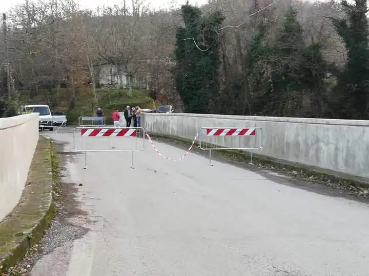 Città spaccate per il Ponte chiuso, Provincia si difende: “Ecco il piano”