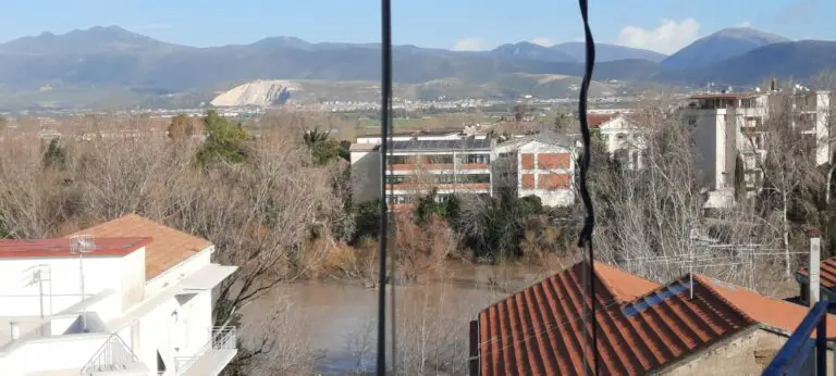 Volturno supera 8 metri, è emergenza. L’annuncio: “Preparatevi a piena eccezionale”