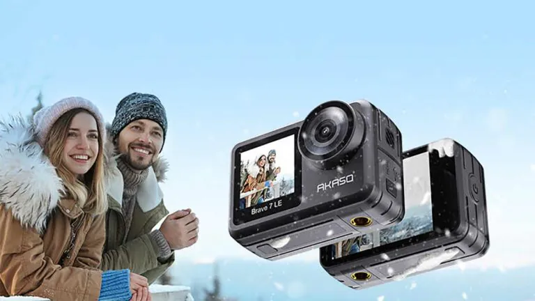Fotocamera con doppio schermo a prezzo sensazionale su Amazon (scontata più del 20%)