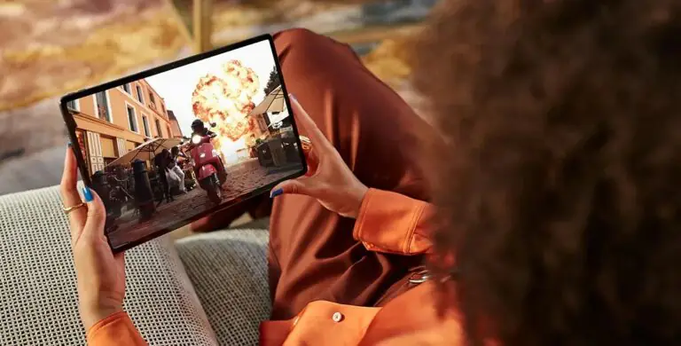 Amazon regala fino a 300€ di sconto sul tablet Lenovo P12 Pro: ottimo per il gaming e per le app impegnative