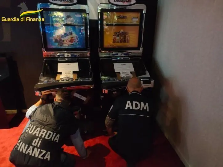 Scommesse truccate, blitz da record in provincia: 74 perquisizioni. Sale setacciate da 200 finanzieri