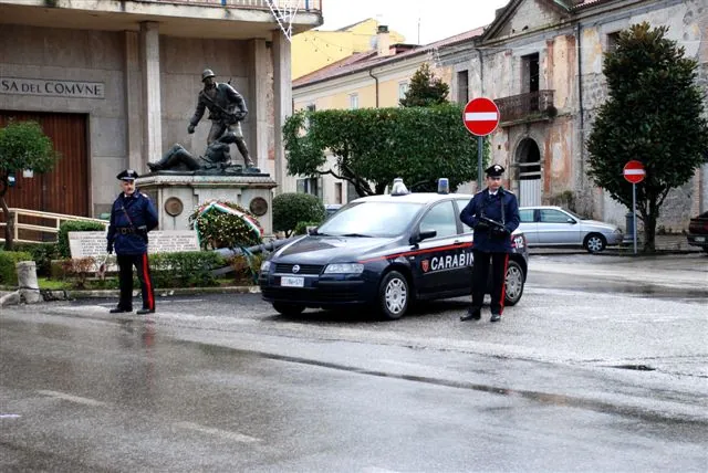 Caccia alle uova di Pasqua, ladre esperte ne rubano 47 da un supermercato