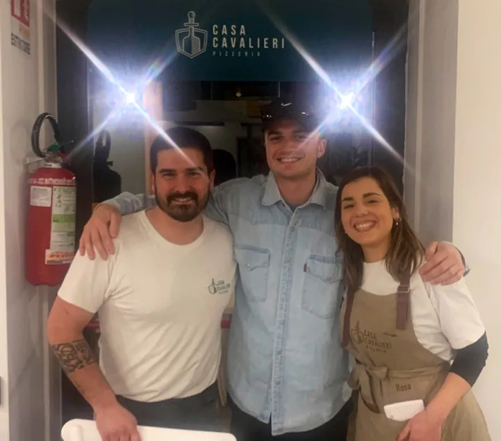 Film di Hollywood nel Casertano: uno dei protagonisti avvistato in pizzeria