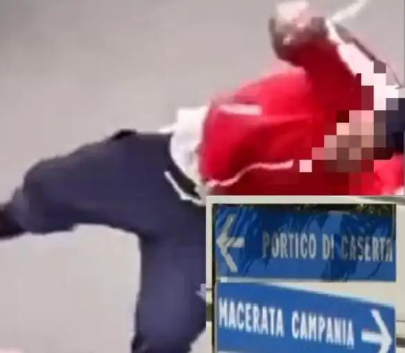 Giovanissimo ‘pizzicato’ con un coltello a scatto fuori la scuola media: bloccato
