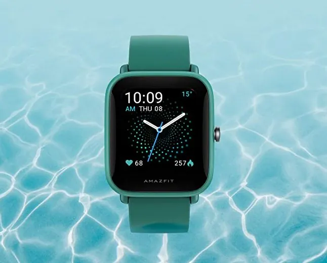 Smartwatch AMAZFIT Bip U PRO: è al MINIMO STORICO, su Amazon costa solo 39€