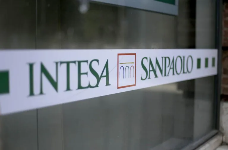 Intesa Sanpaolo, 2mila assunzioni nella nuova area innovazione