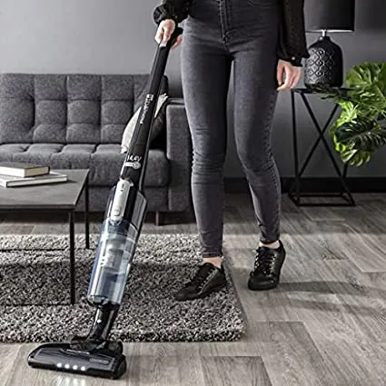 Rowenta RH6545: scopa elettrica meravigliosa al MIGLIOR PREZZO su Amazon (100€)