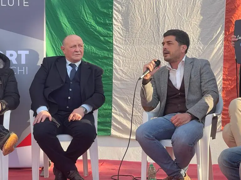 “Fai squadra contro il bullismo”, il convegno con alunni ed esperti del settore