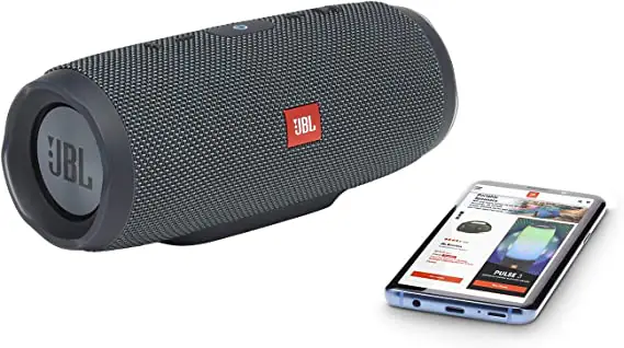 JBL Charge Essential: suono travolgente ovunque oggi a MENO di 100€ su Amazon