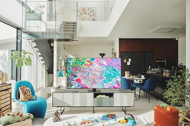 Samsung Q80B con pannello QLED da Top di Gamma, calo di prezzo su Amazon: RISPARMI 690€