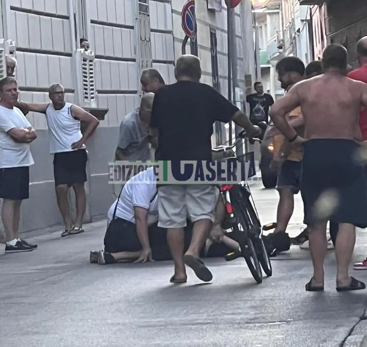 Assalto in strada per lo scippo, disarmato e arrestato