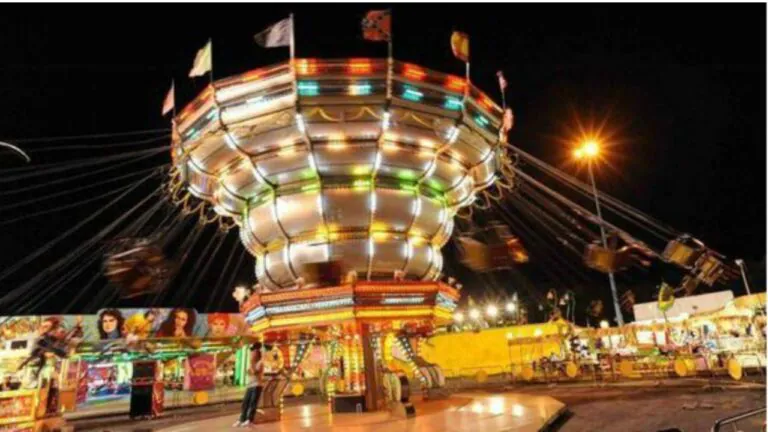 Bimbo resta folgorato sulle giostre: tragedia sfiorata alla festa patronale