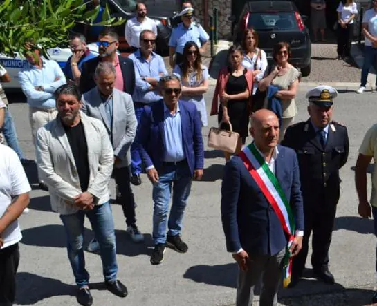 Dopo 60 anni il Comune sana situazione “grottesca”: acquisiti al patrimonio 9 plessi scolastici e una piazza