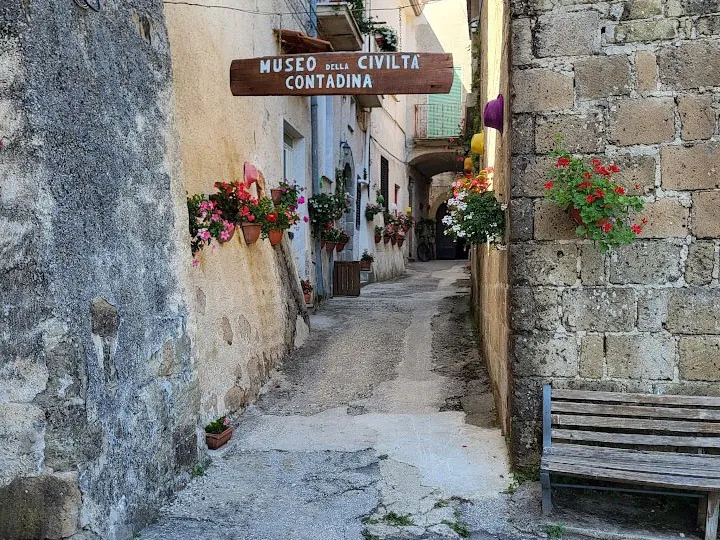 “Ecoitinerari” torna a Conca della Campania: escursione alle Cascate di Lieti e visita al Museo della Civiltà contadina
