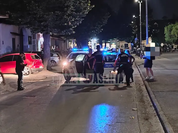 Choc nella zona movida, semina panico con un coltello. Preso