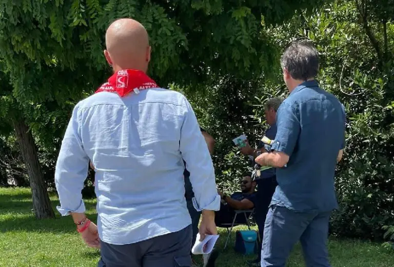 Blocco delle ferie in una nota azienda, estate negata per gli operai