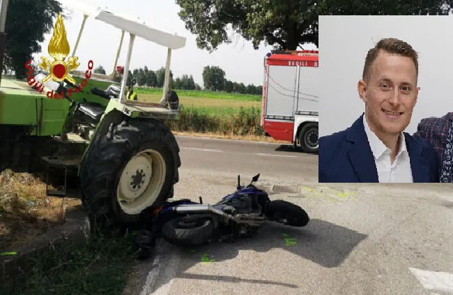 Moto finisce contro trattore, muore giovane assicuratore. Lutto nel Casertano