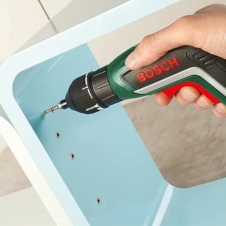 Bosch Avvitatore a batteria: Aggiusta, monta, avvita a soli 42 euro