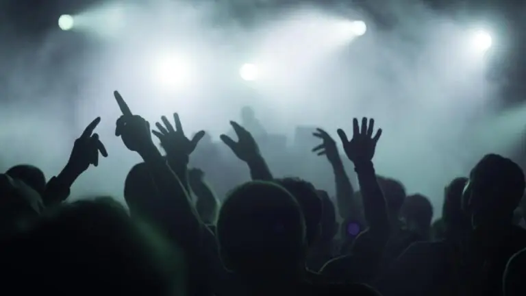 Multato per musica troppo alta durante festa, colletta per pagare multa